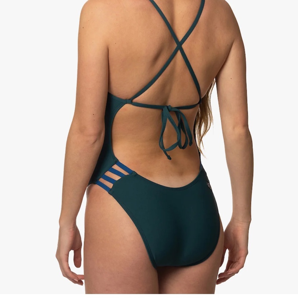 Jolyn black one piece - size 32